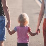 親が子供を利用して承認欲求を満たそうとする行為に覚える違和感