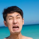 写真に変顔で写る男性の心理について